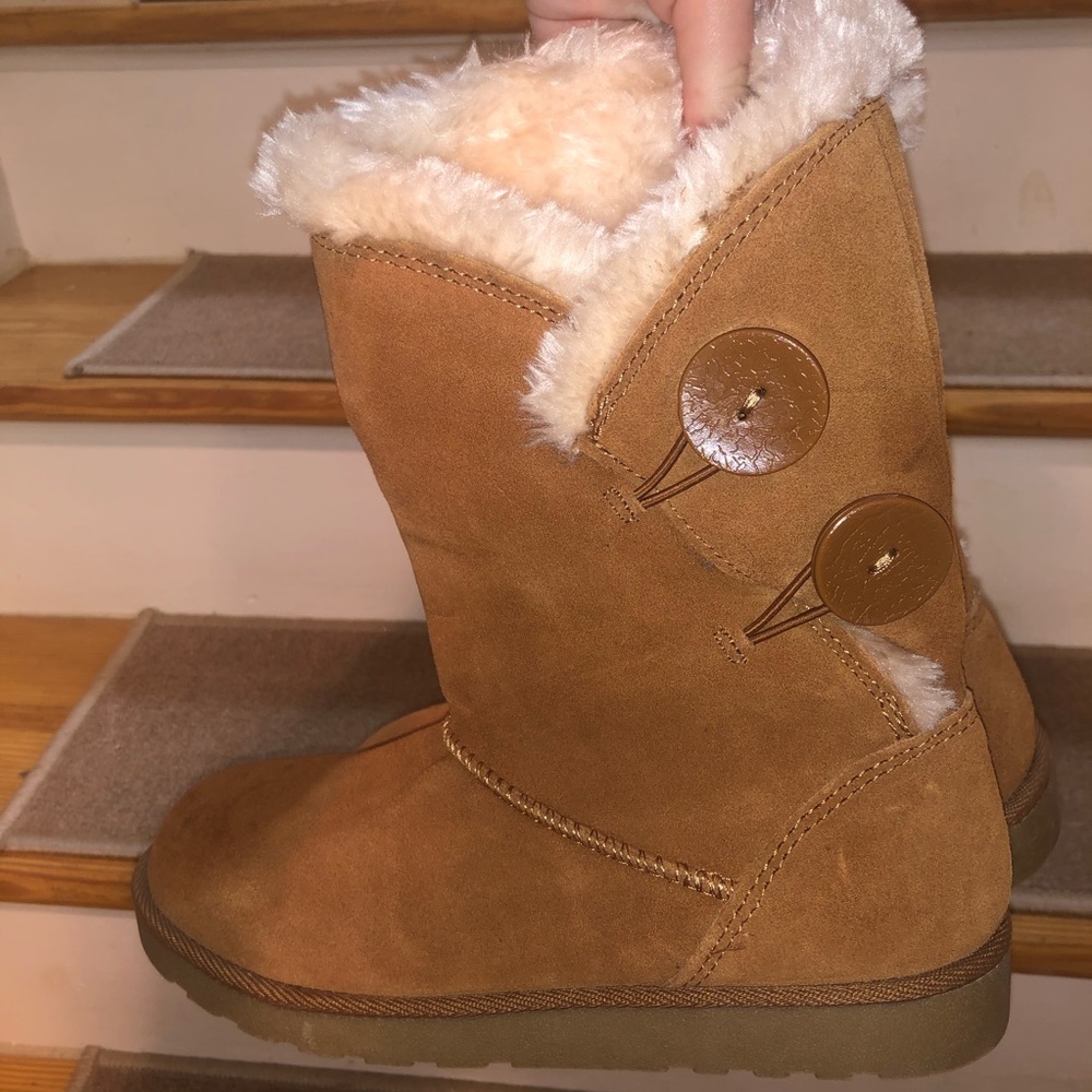 Faux fur brown ankle boots